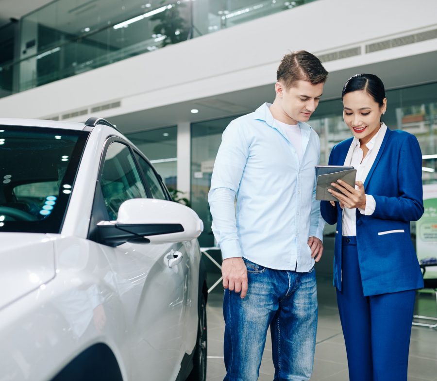 Discussing car specifications Discussing car specifications